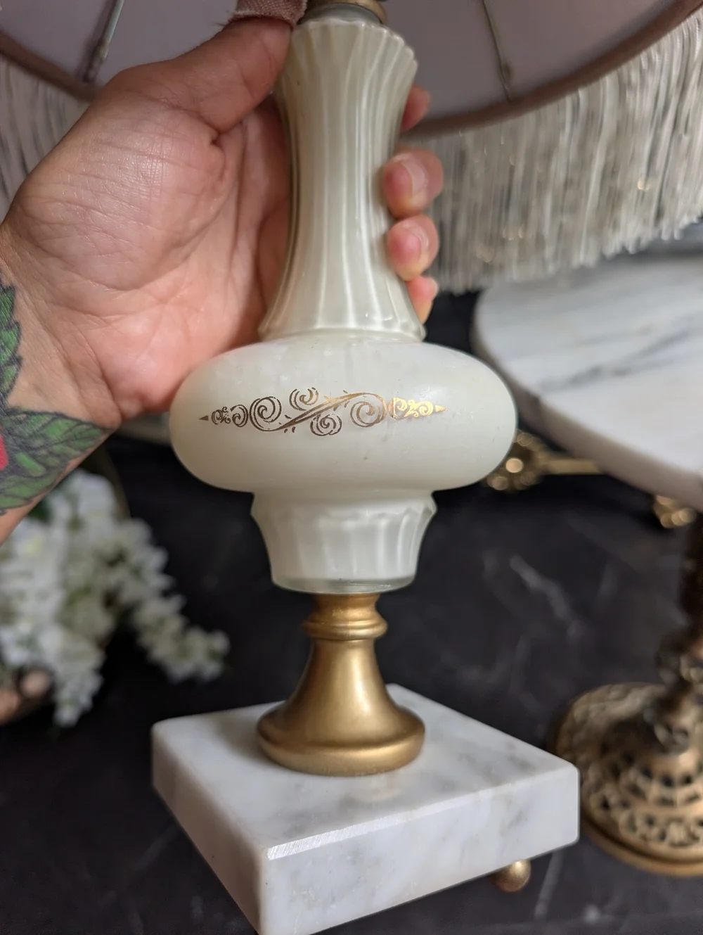 Vintage Porcelain Frederick Cooper Table Lamp, gold details, marble base, fringe - Picture 8 of 8